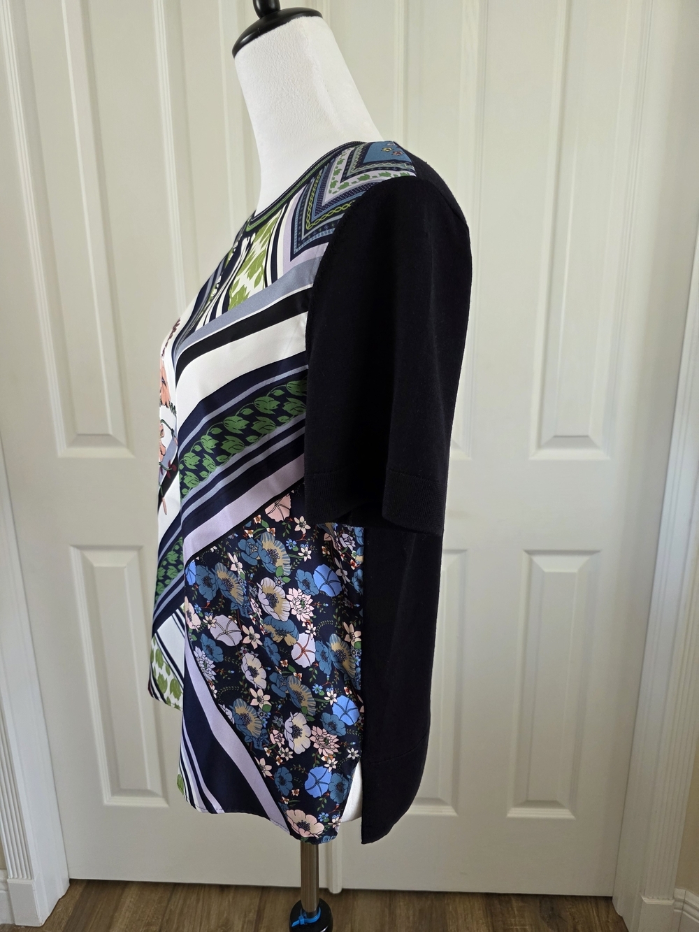 Tory Burch Silk & Wool Floral Mixed Print Top SZ Large - Picture 6 of 15